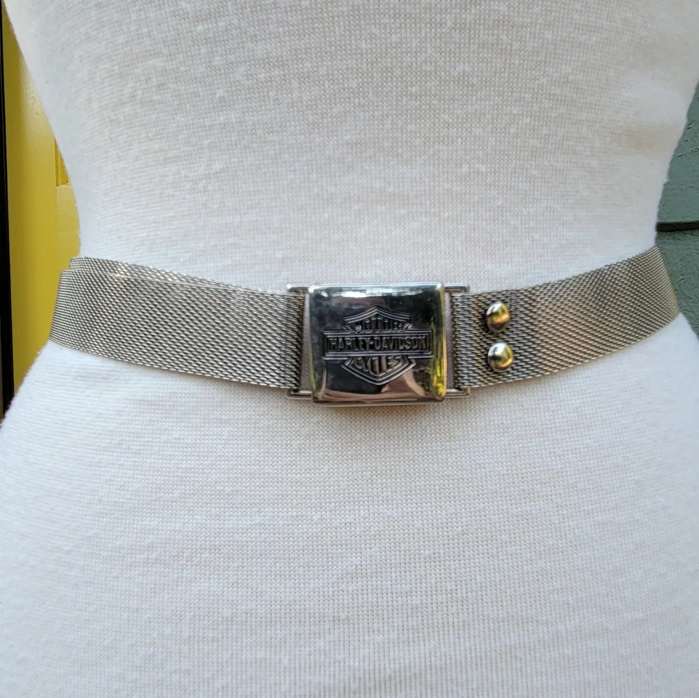 Vintage Harley‑Davidson Mesh Belt with Seat‑Belt‑Style Buckle in Silver Tone - Picture 4 of 11